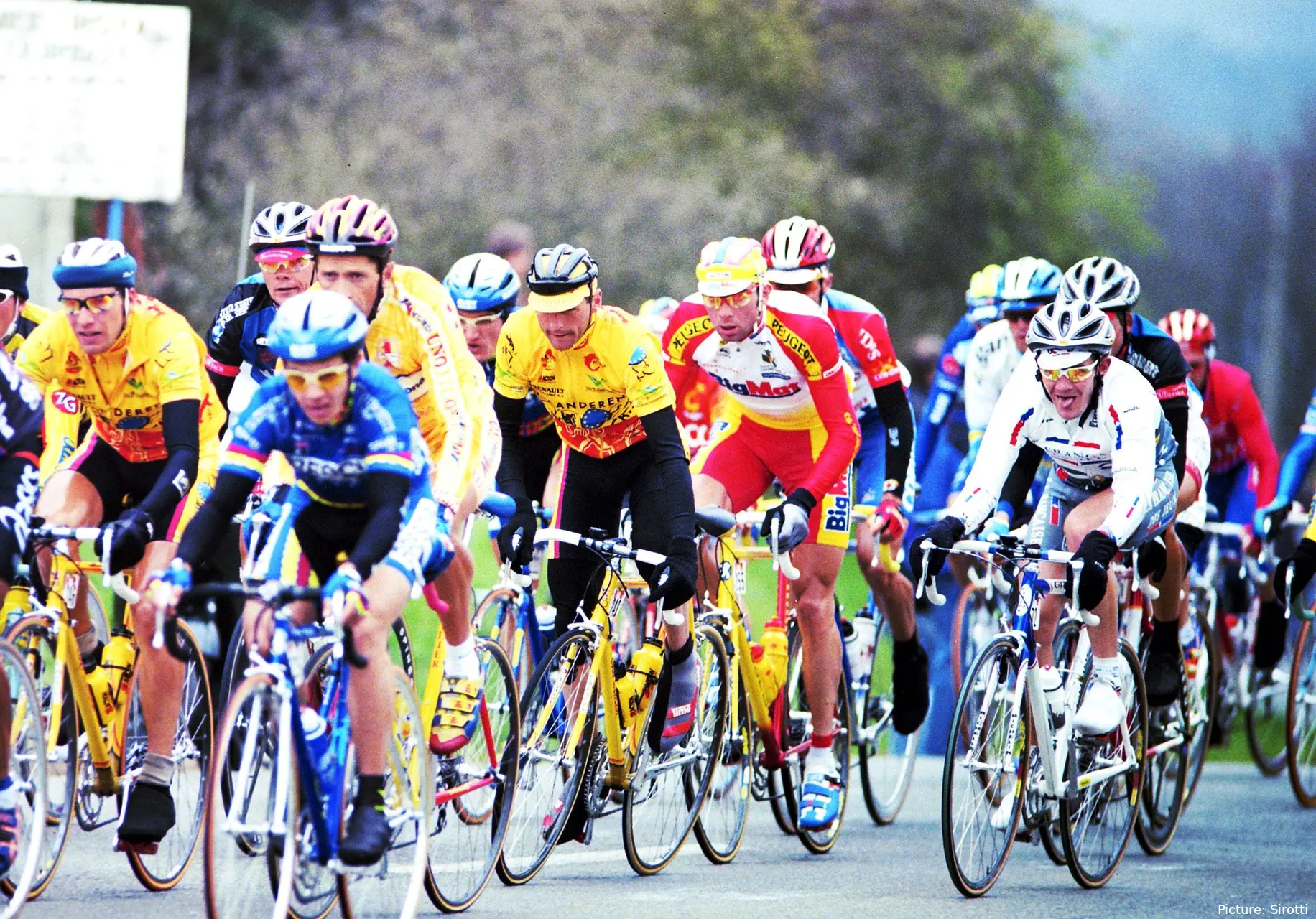Erwann Mentheour in action at La Fleche Wallonne 1997