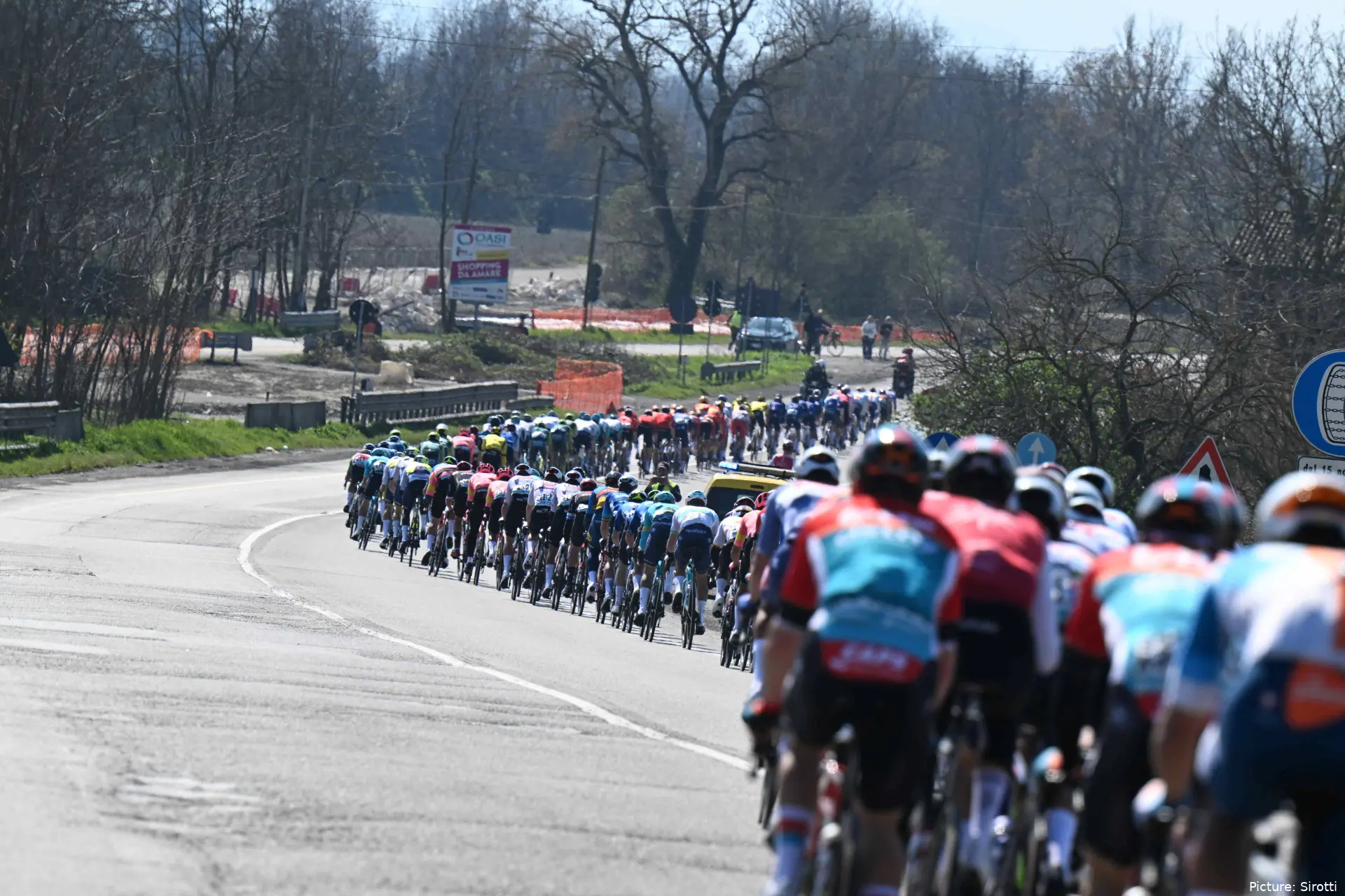 A general view of the peloton