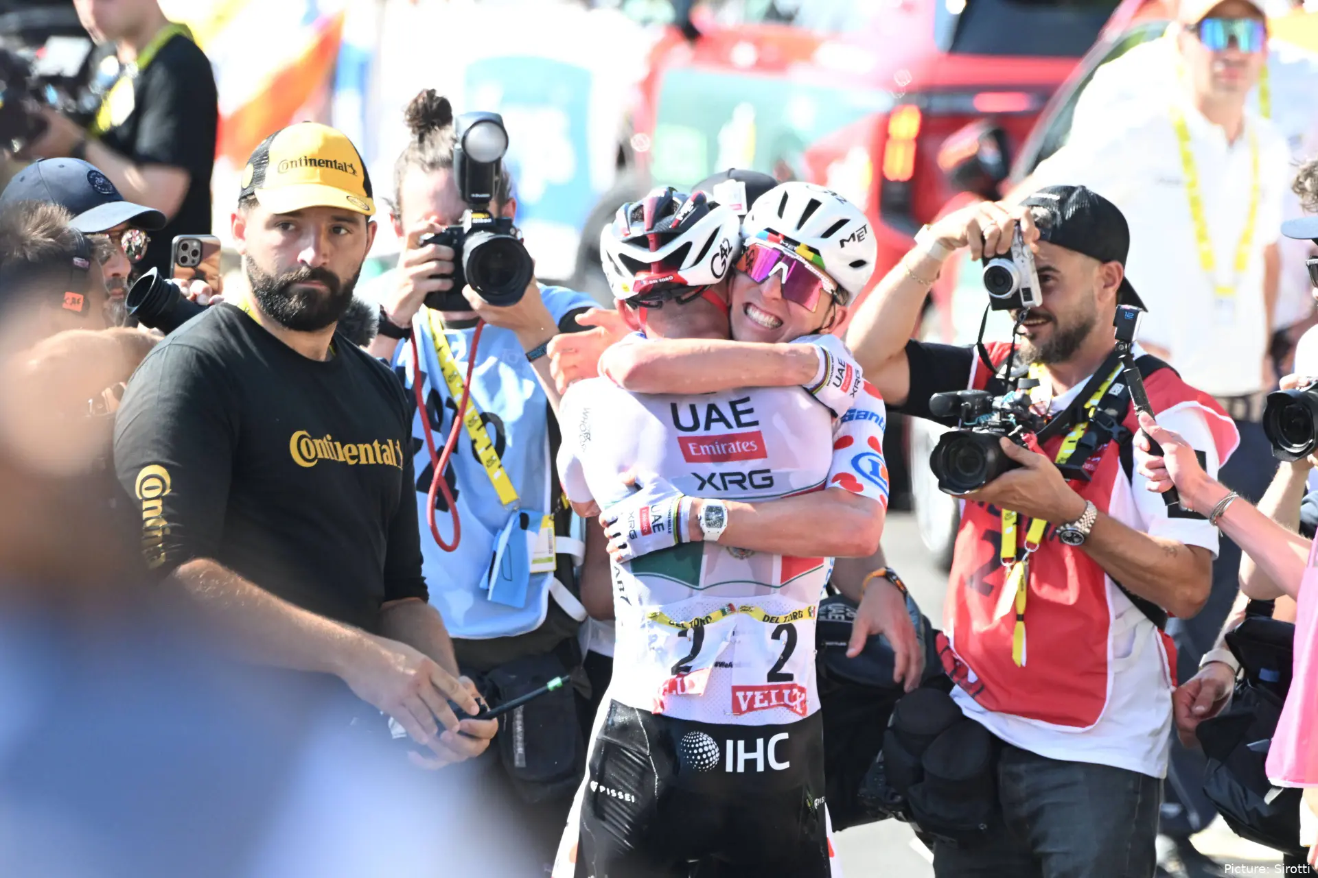Isaac Del Toro and Tadej Pogacar stage 2 Tour de France 2026