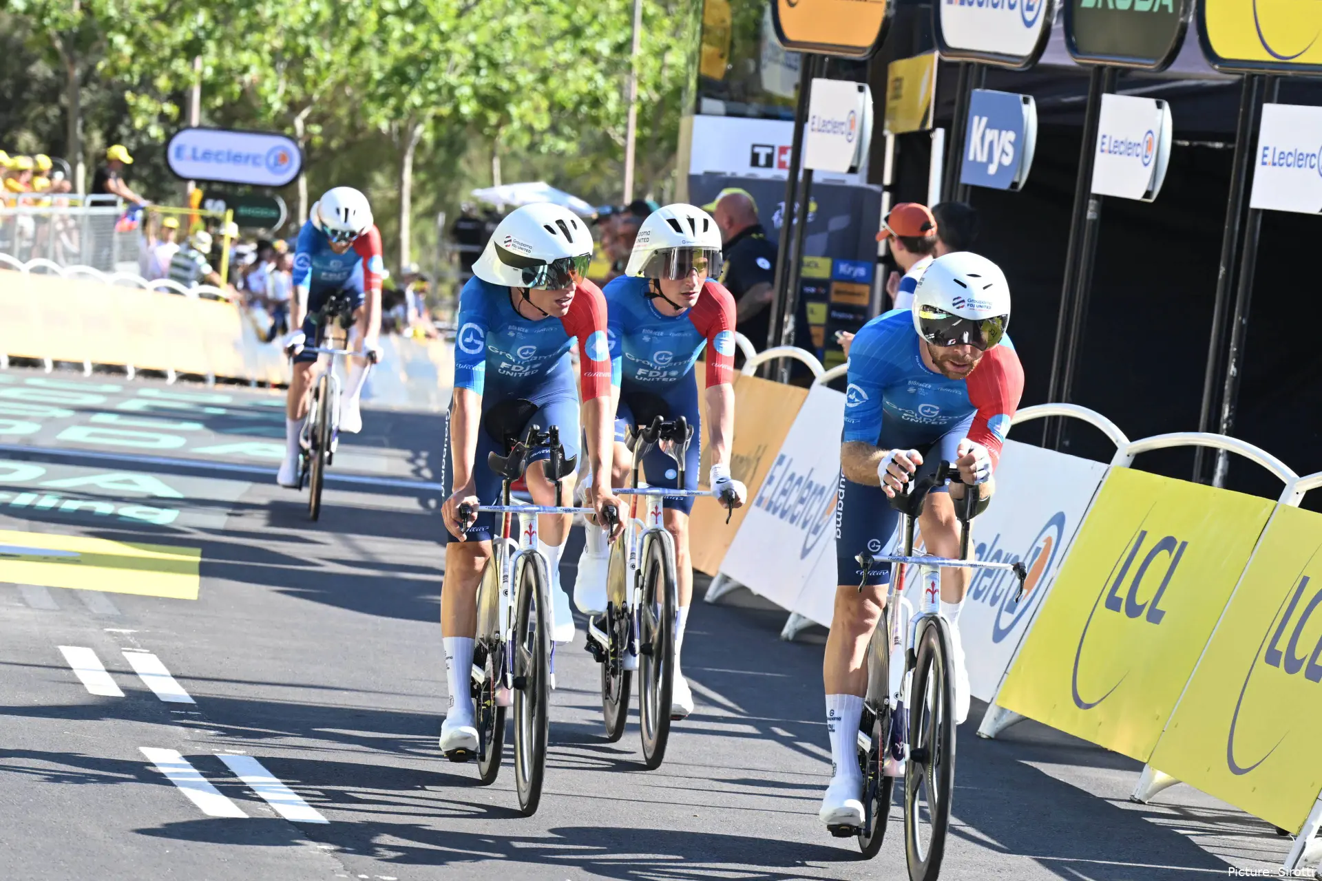 Groupama-FDJ United are down to seven riders