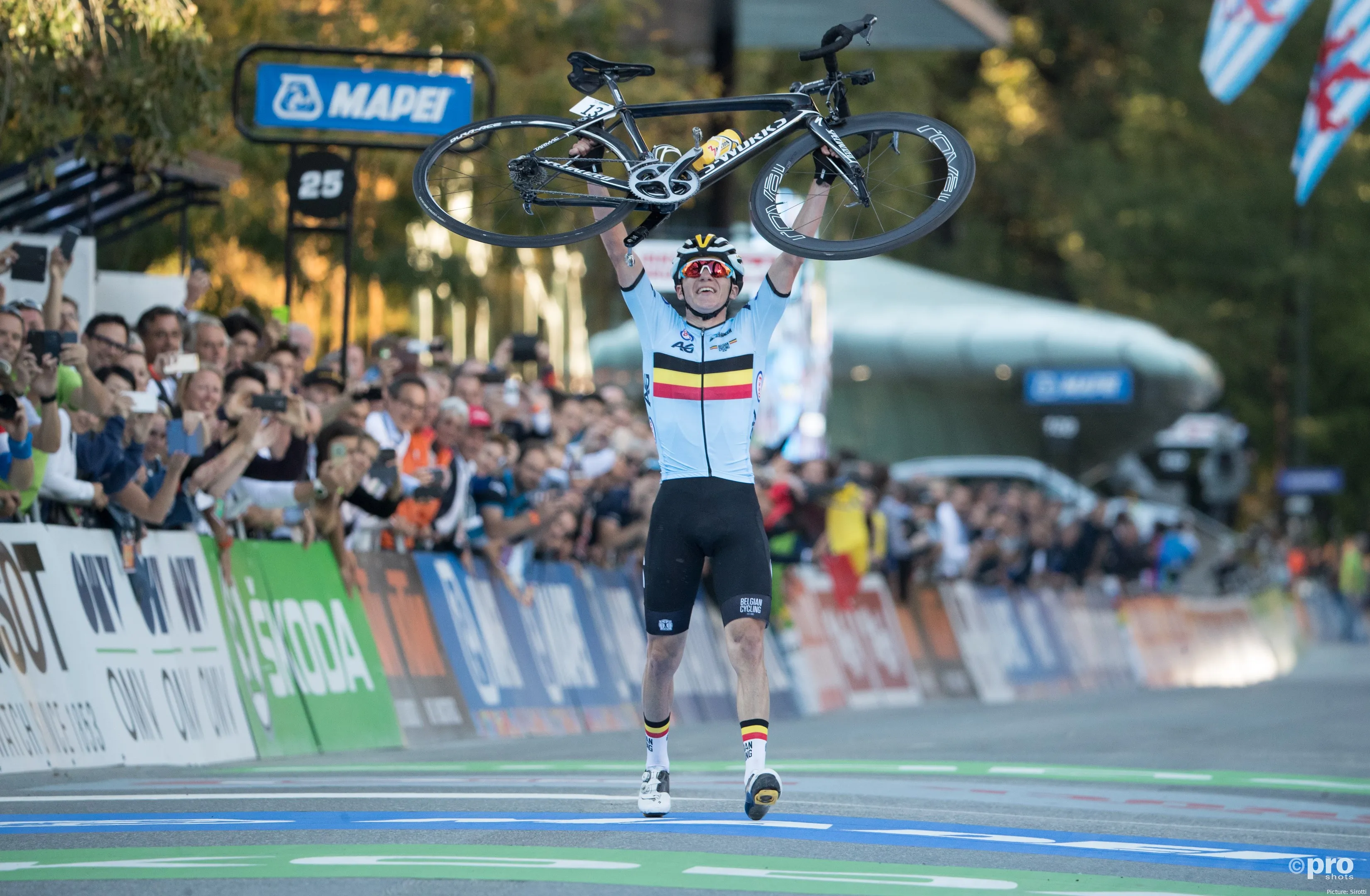 evenepoel 3 61fae505f2979