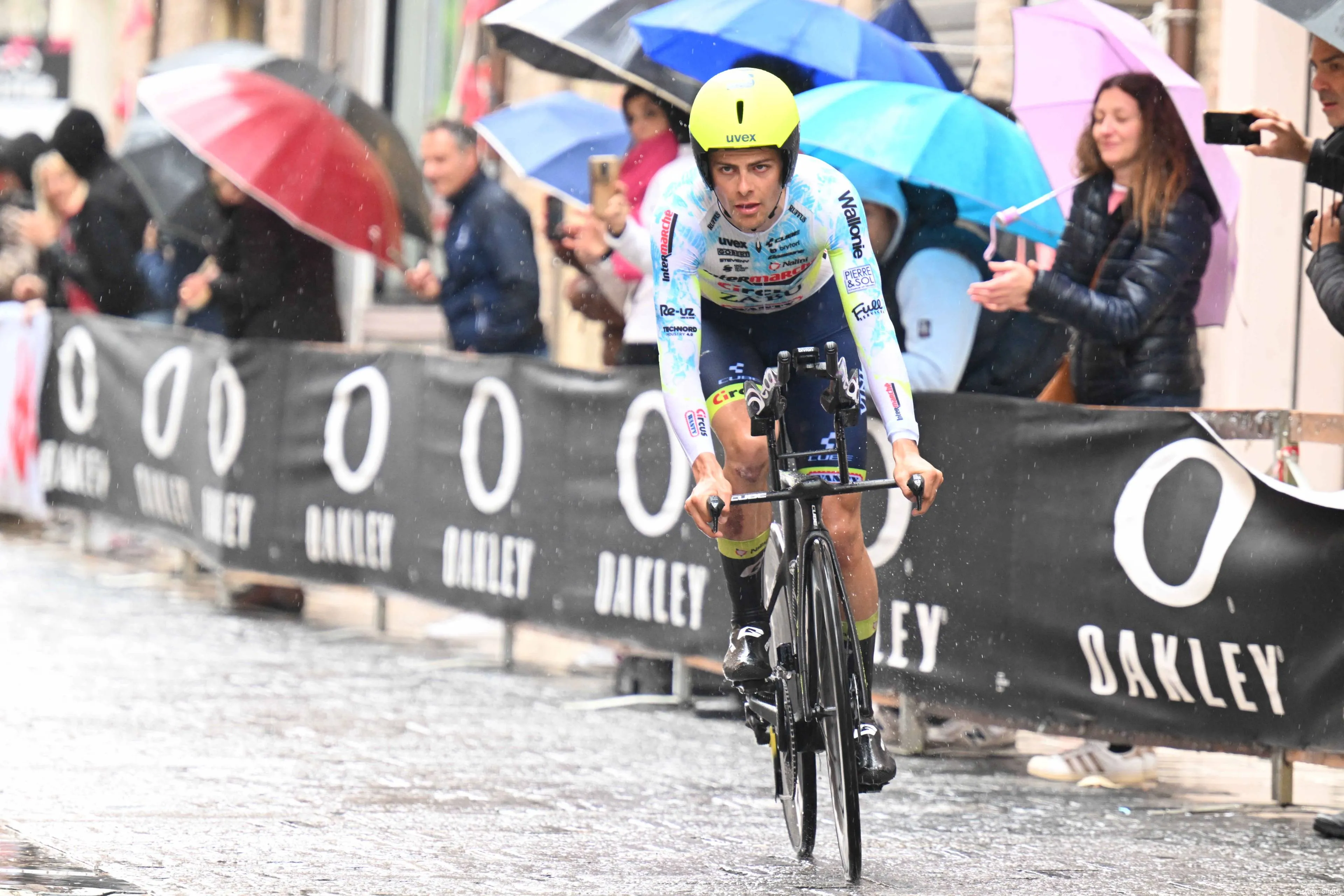 arne-marit-red-bull-mercado-ciclista-1113055542