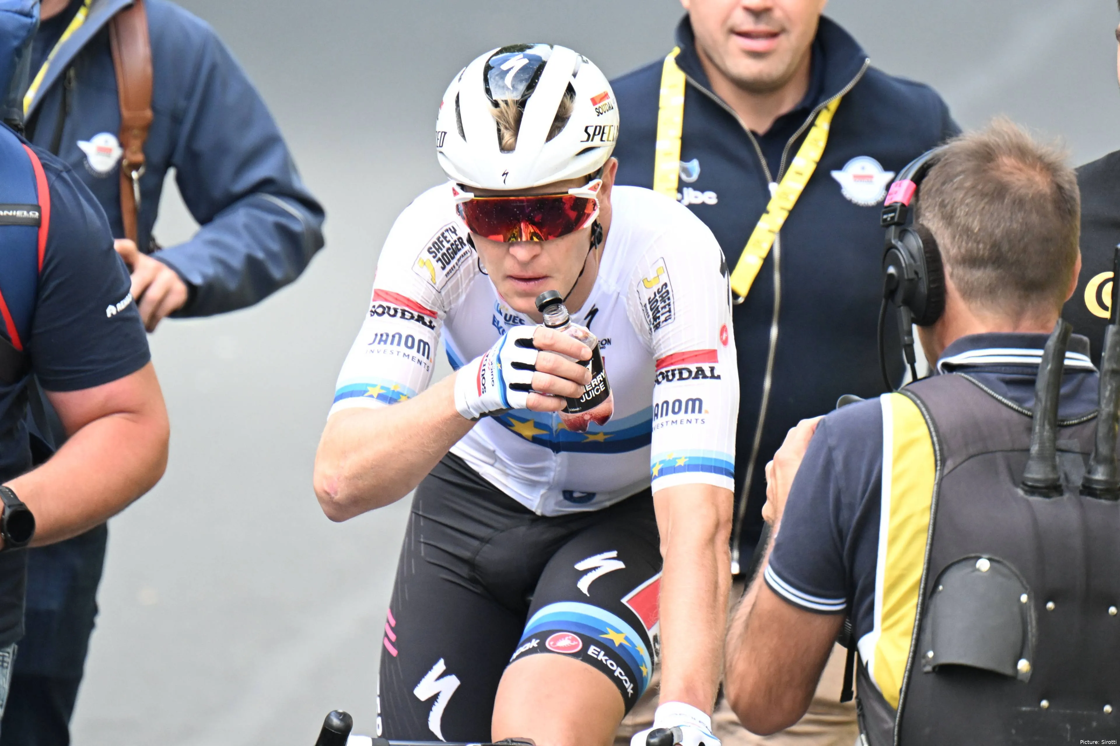 Tim Merlier, con el maillot de campeón de Europa de Quick-Step