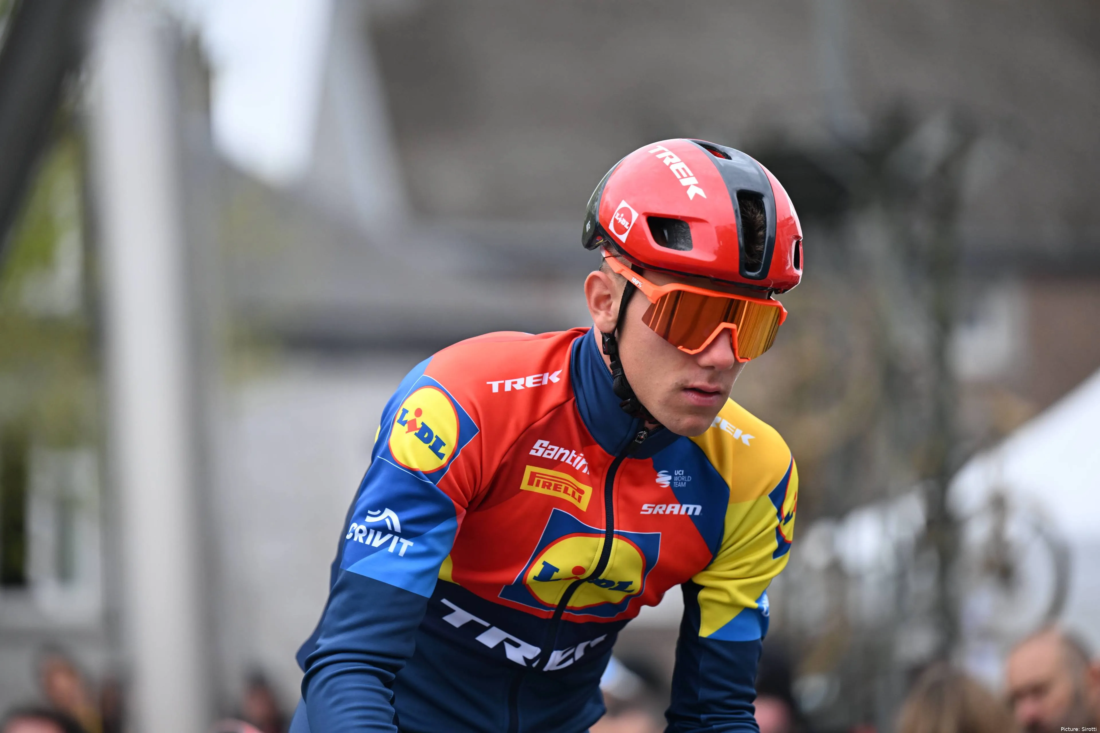 Thibau Nys en acción con Lidl-Trek durante la temporada 2025