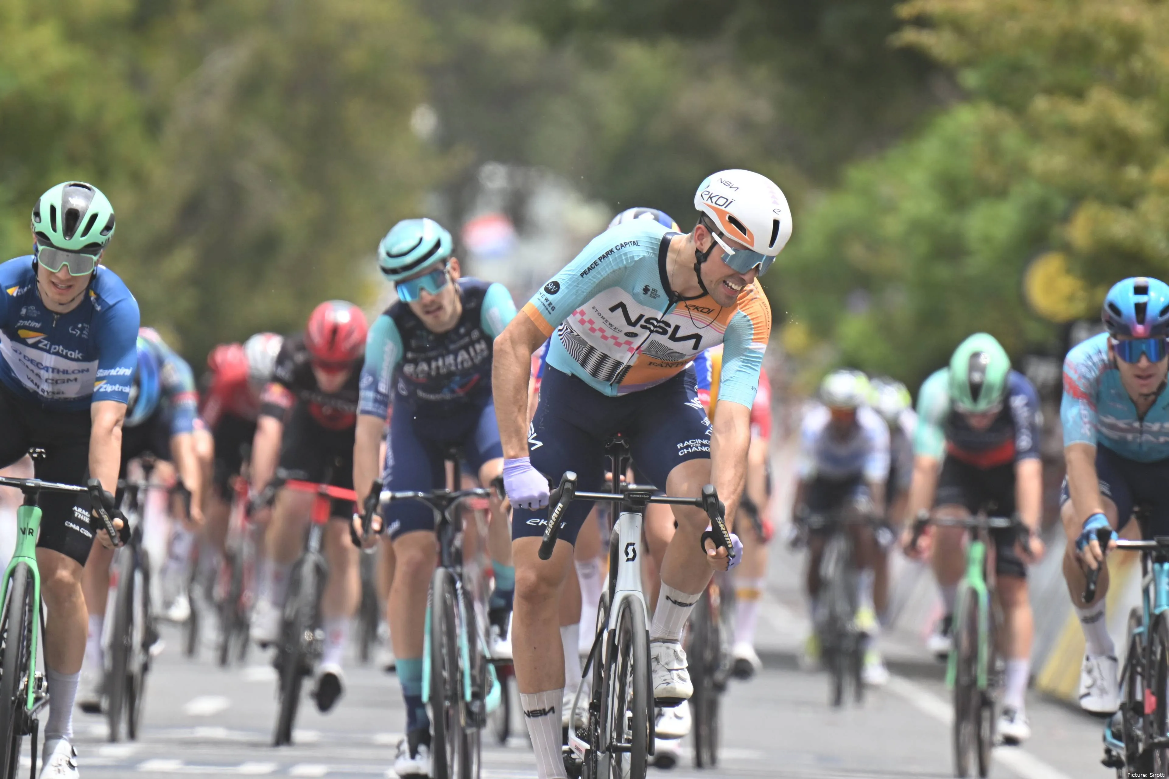 Ethan Vernon ganó la cuarta etapa del Tour Down Under 2026