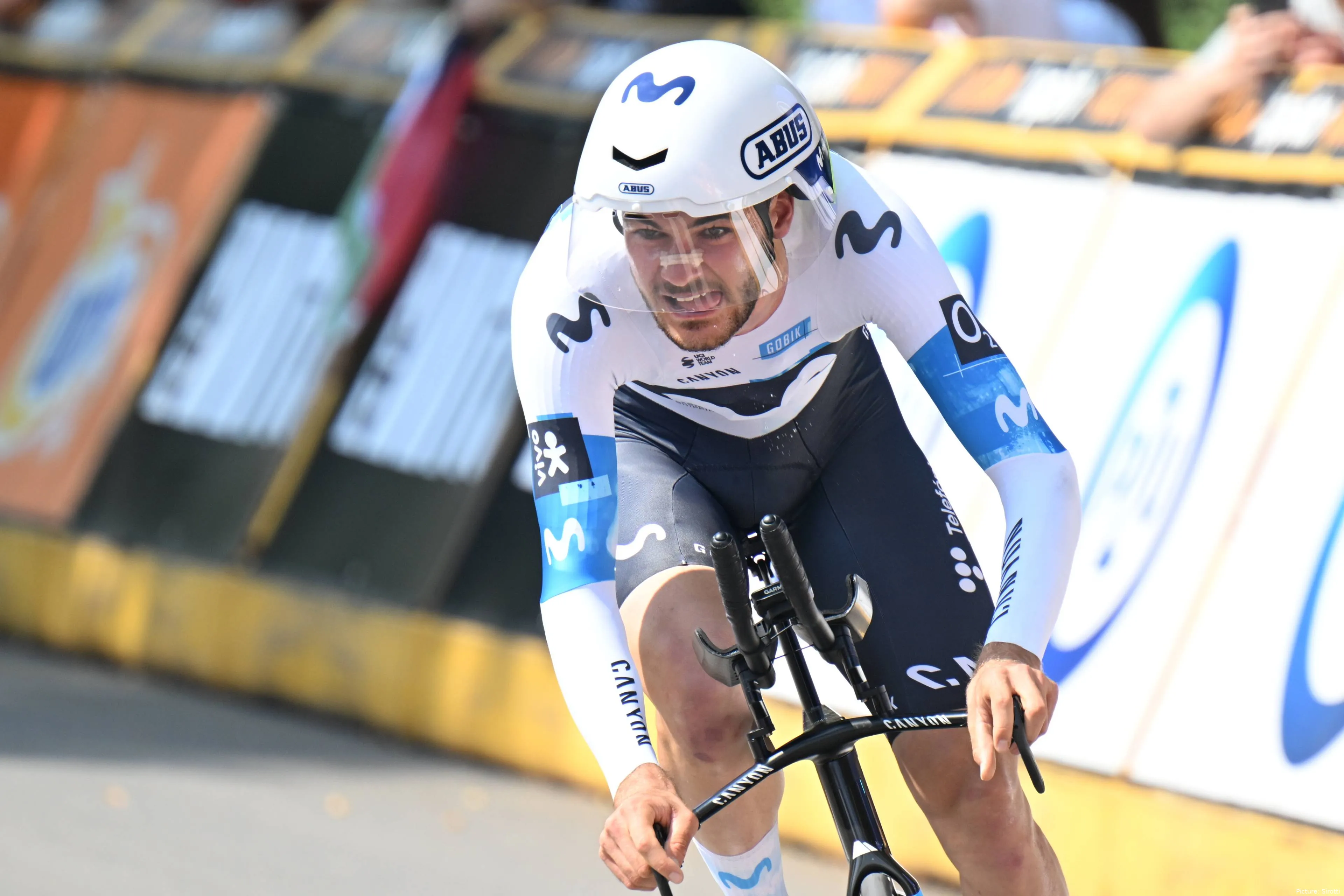 Manlio Moro, compitiendo para Movistar Team en 2025