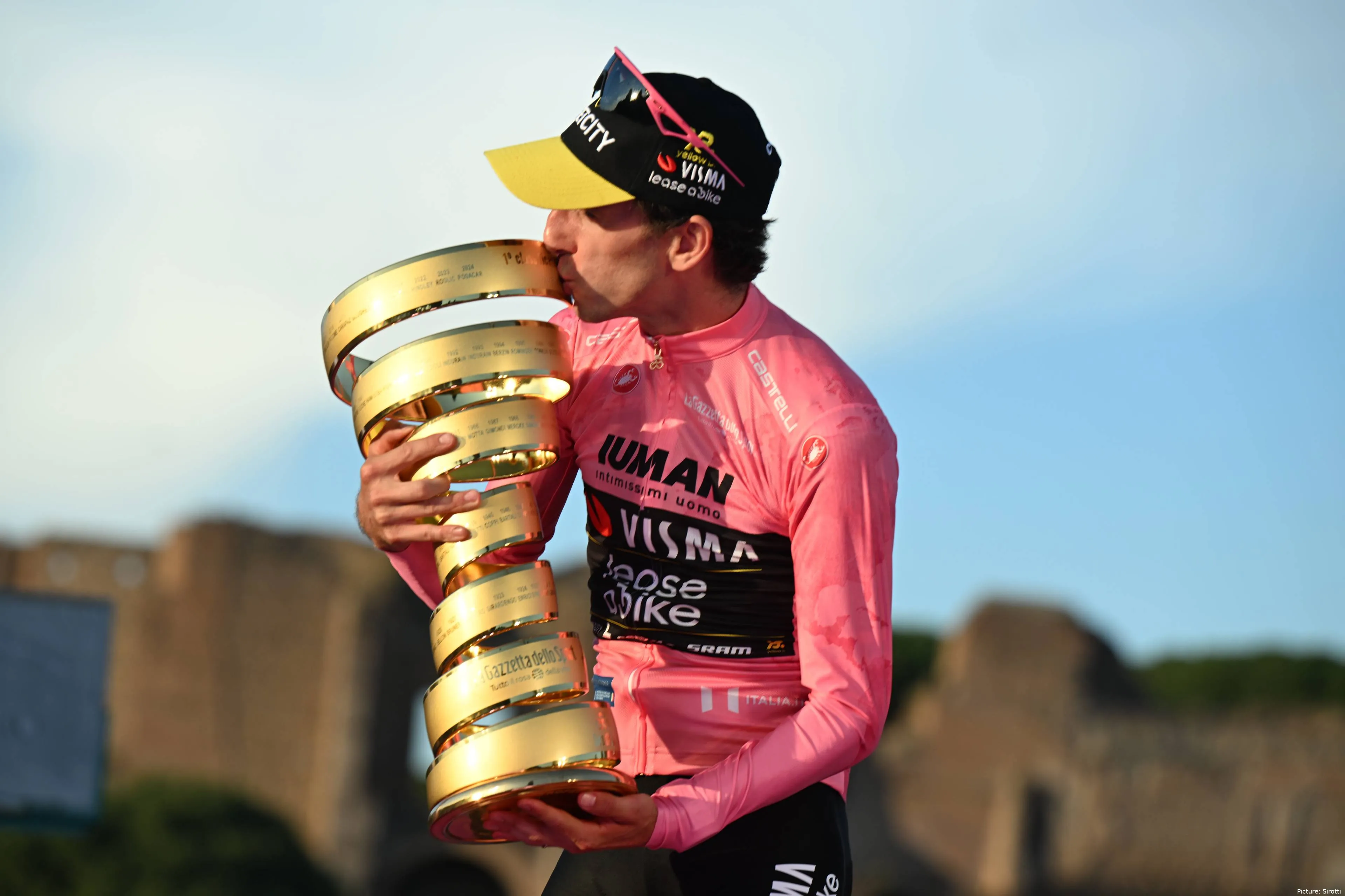 Simon Yates, ganador del Giro de Italia 2025