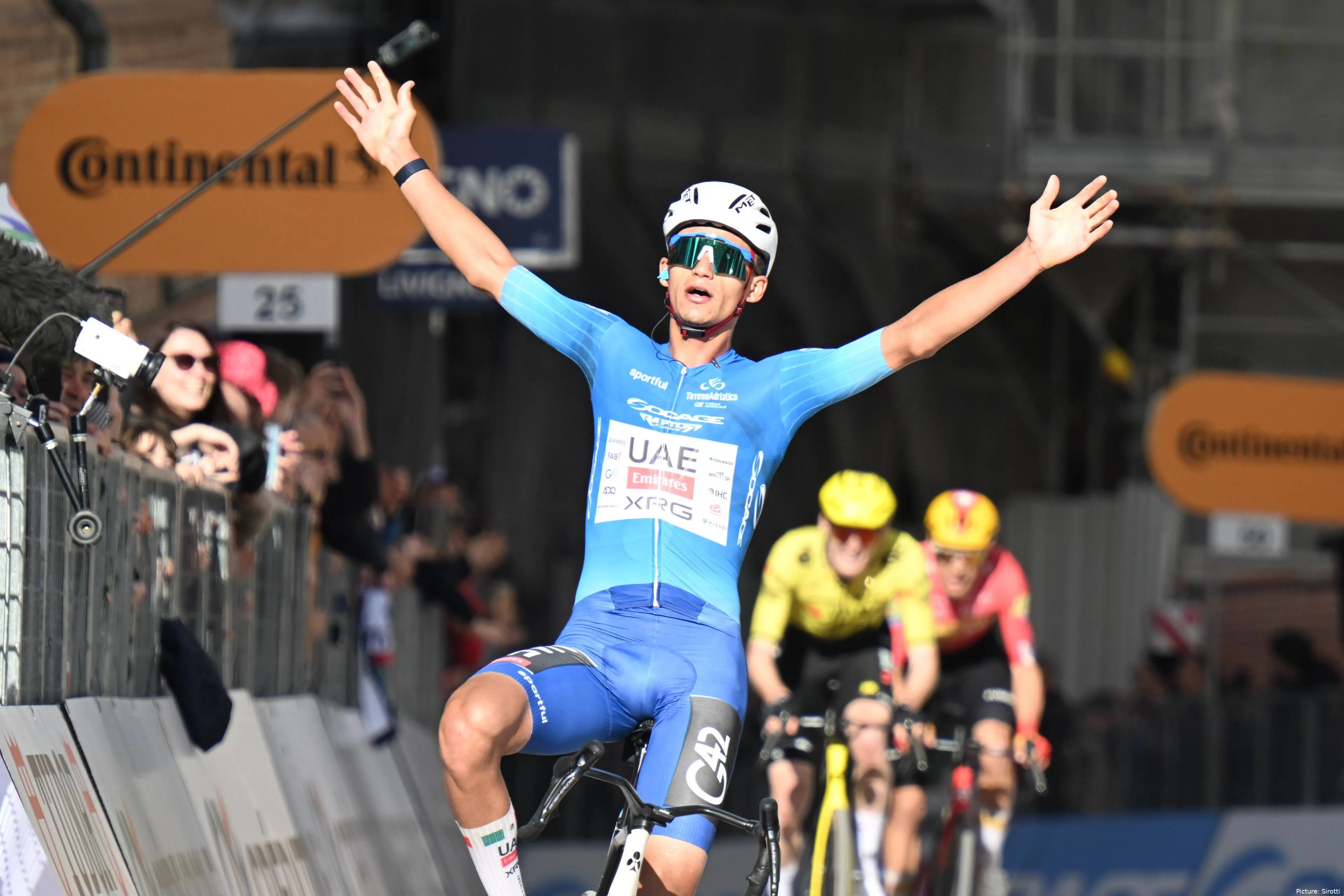 Isaac del Toro, en la Tirreno Adriático 2026