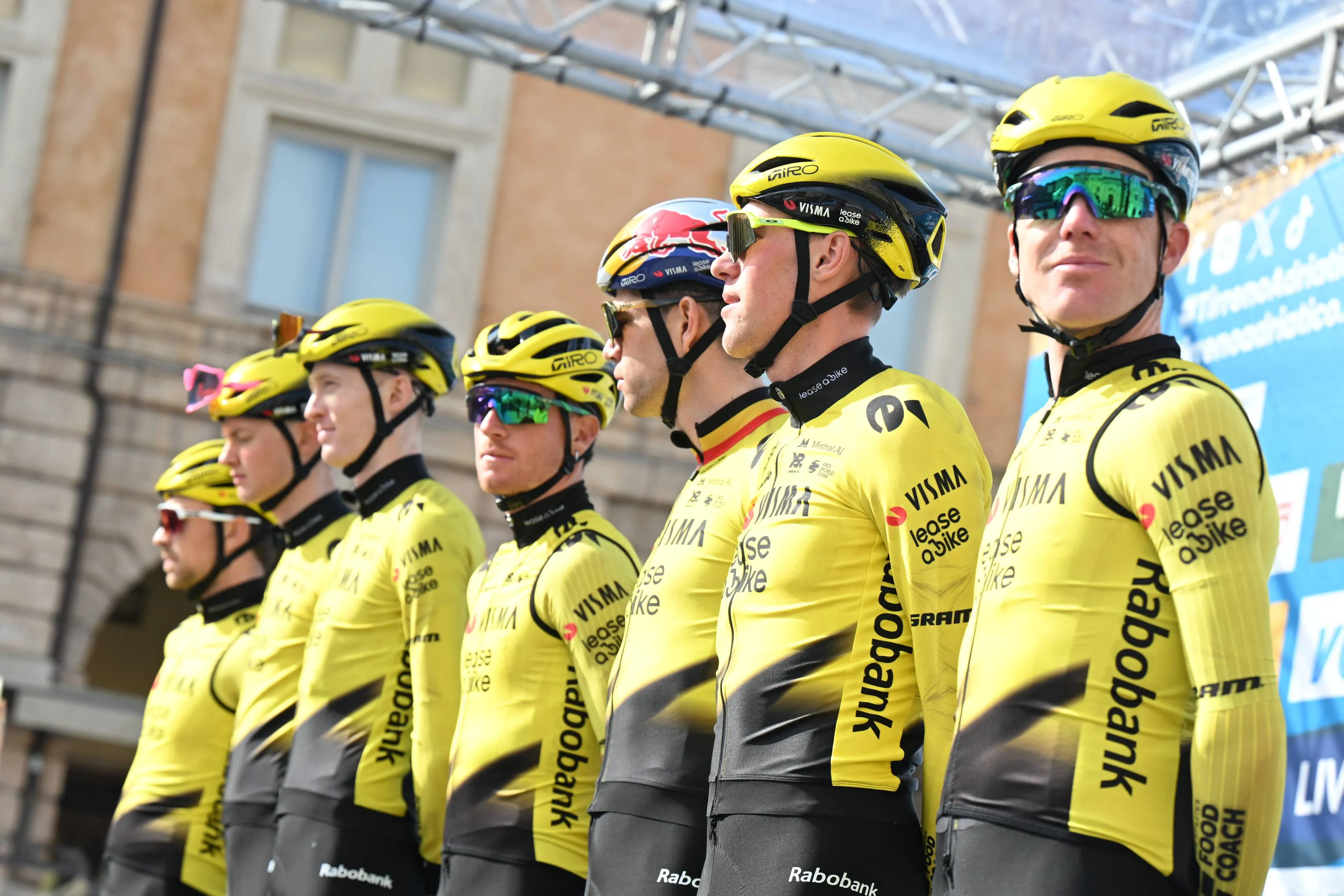 Team Visma | Lease a Bike en Tirreno-Adriatico 2026