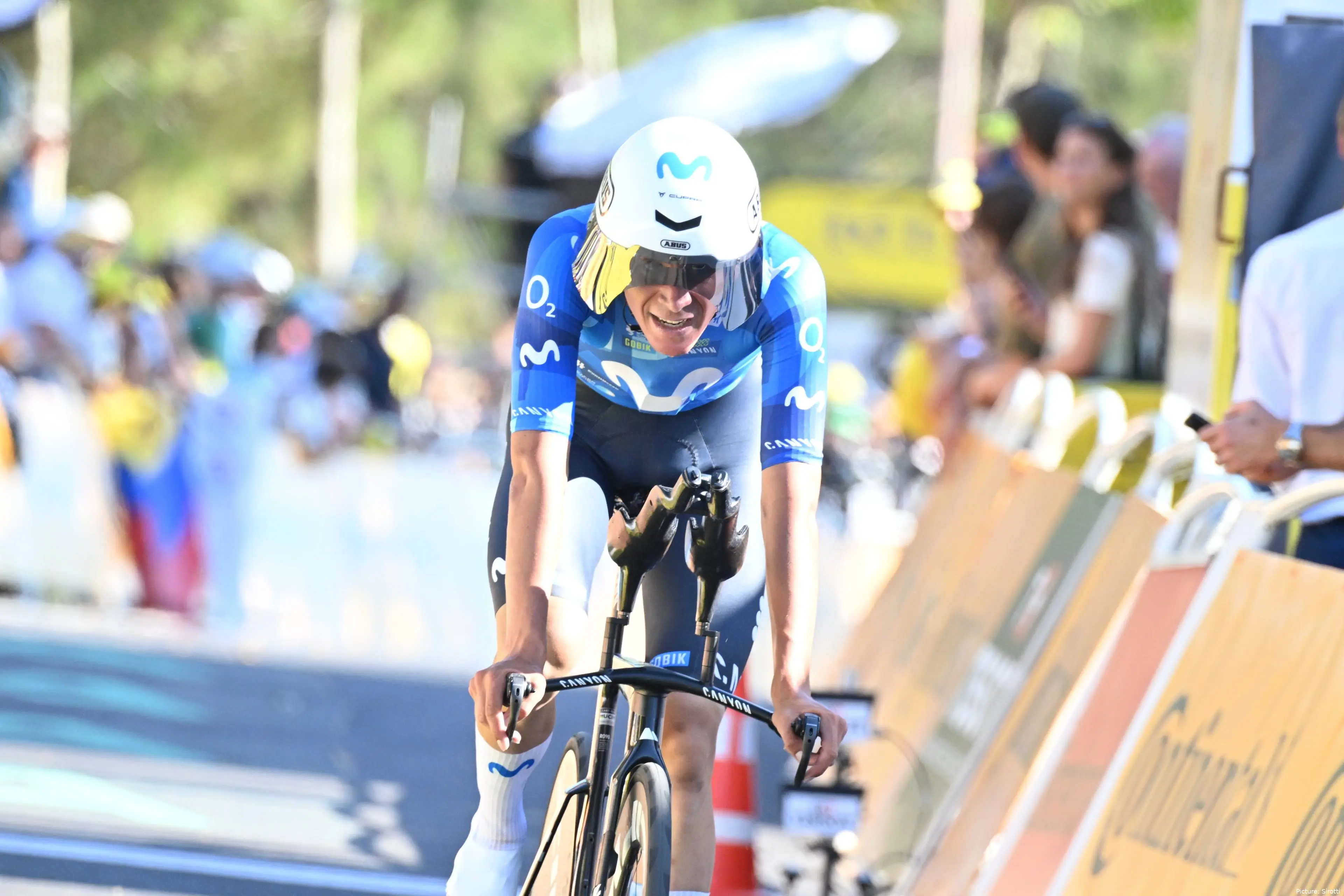 Cian Uijtdebroeks, ciclista de Movistar Team
