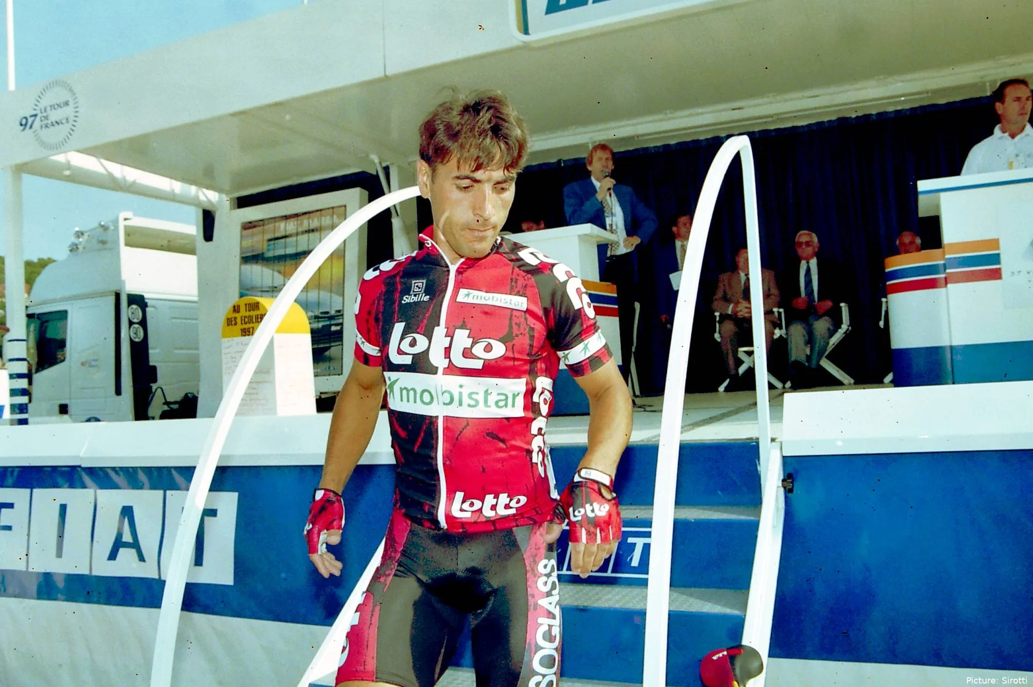 Djamolidine Abdoujaparov riding for Lotto - Mobistar in 1997