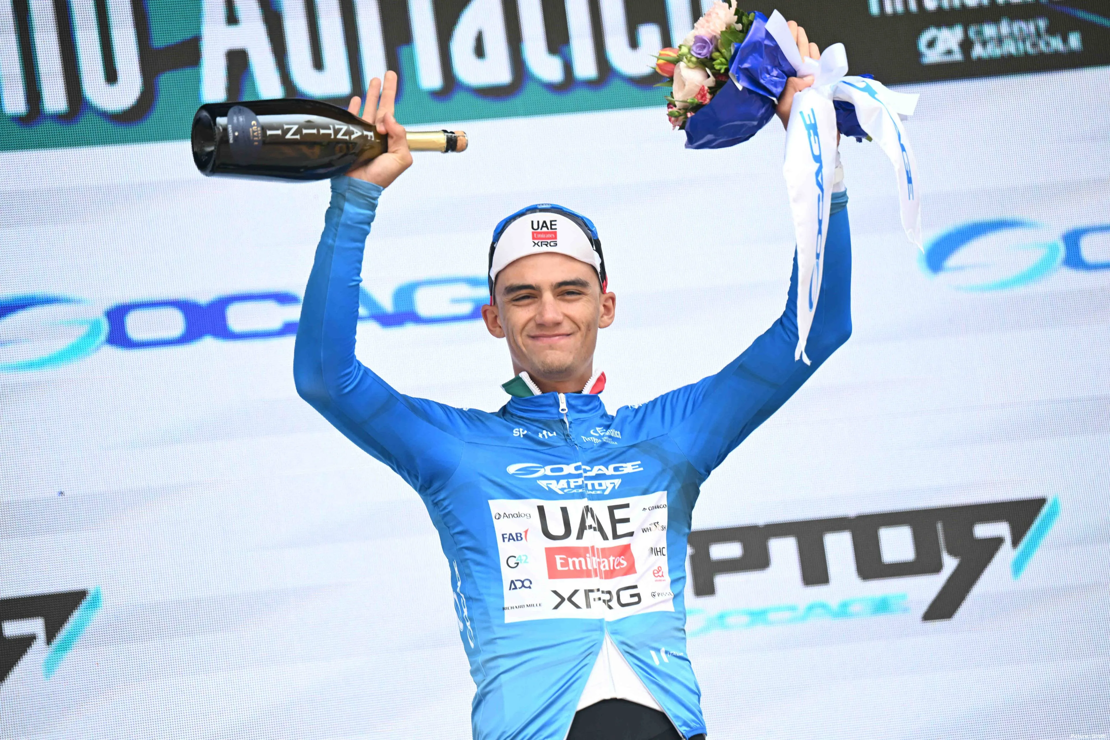 Isaac del Toro celebrates taking the leaders jersey at Tirreno-Adriatico 2026