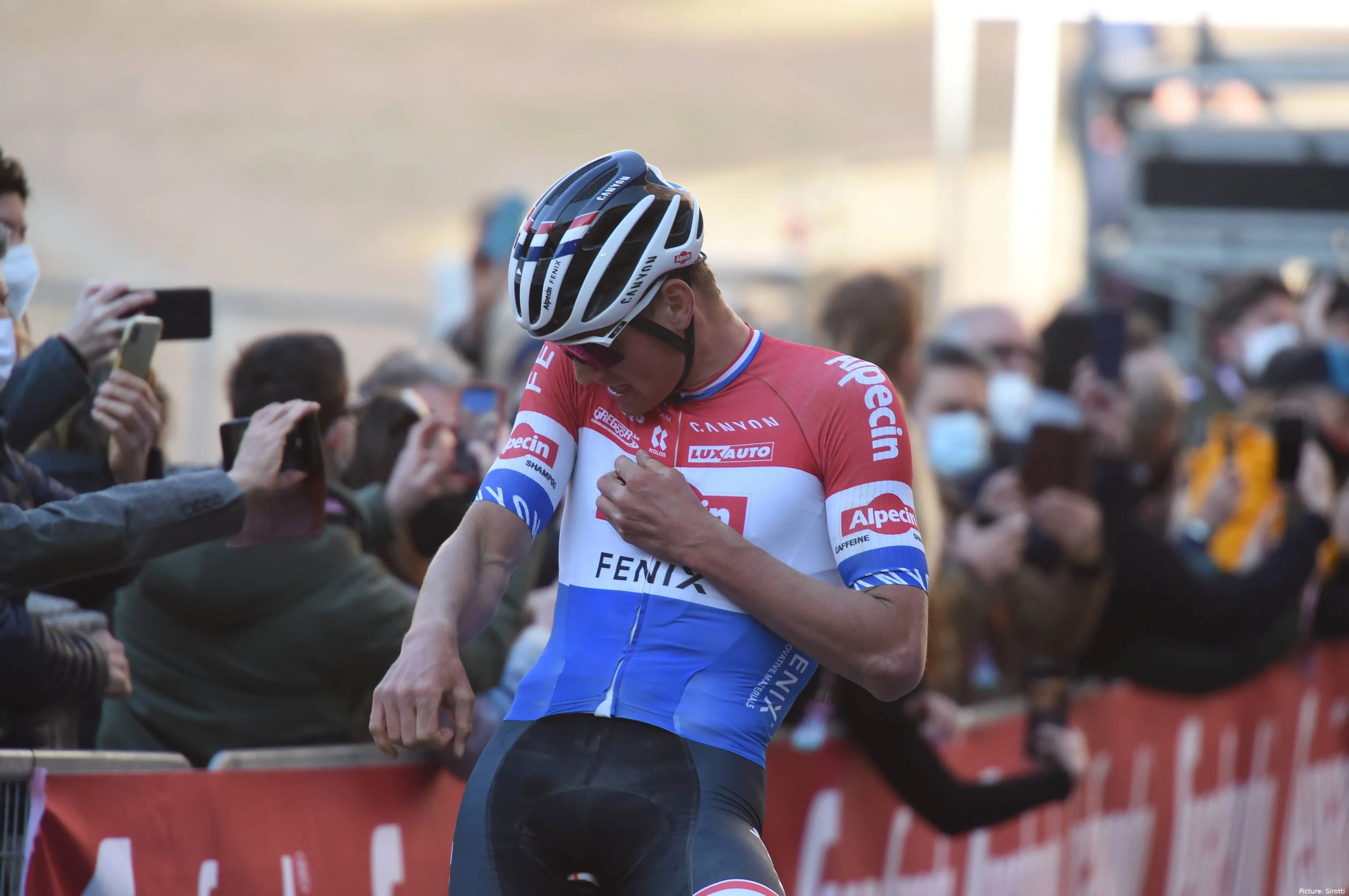 Mathieu van der Poel wins Strade Bianche