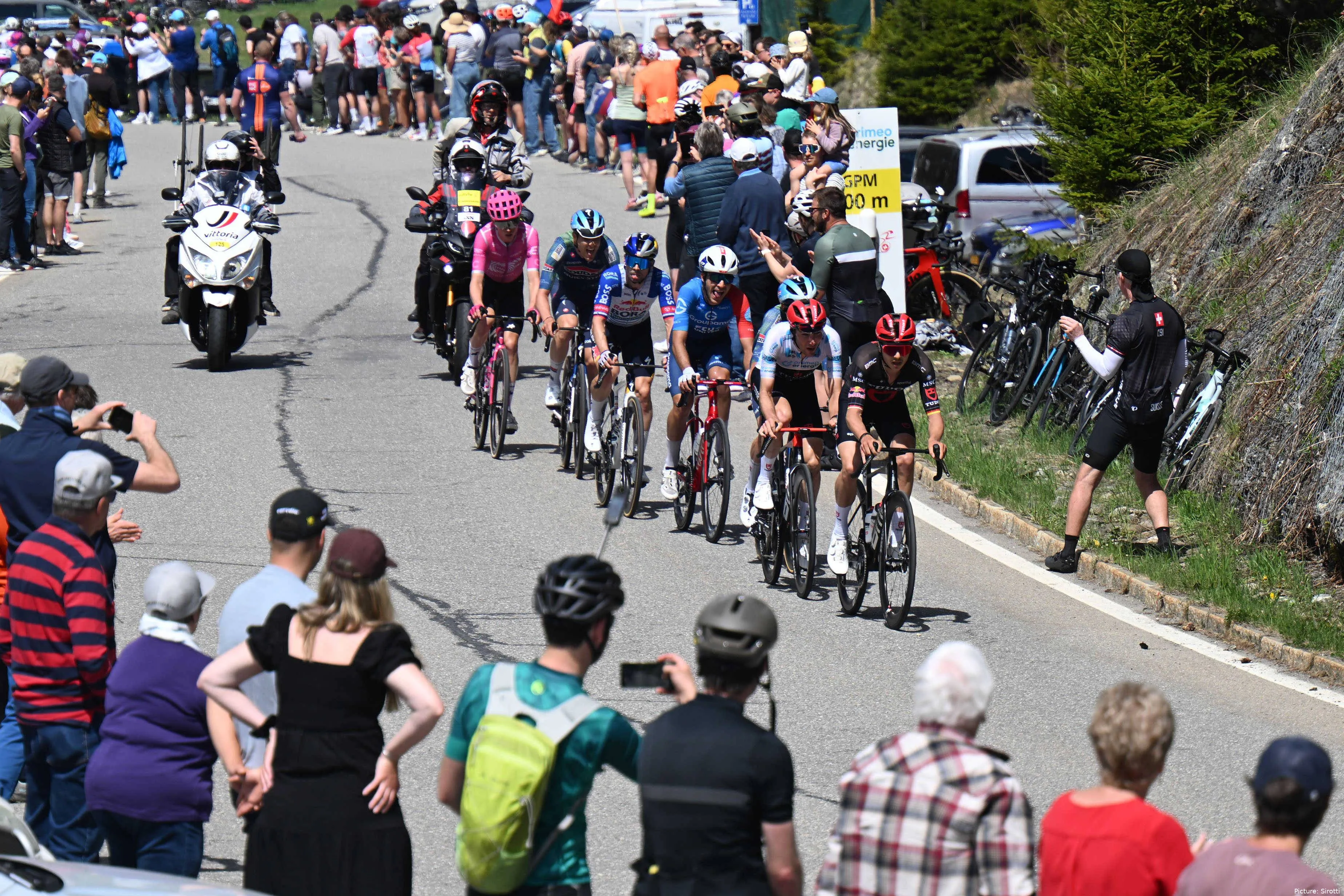 Tour de Romandie breakaway