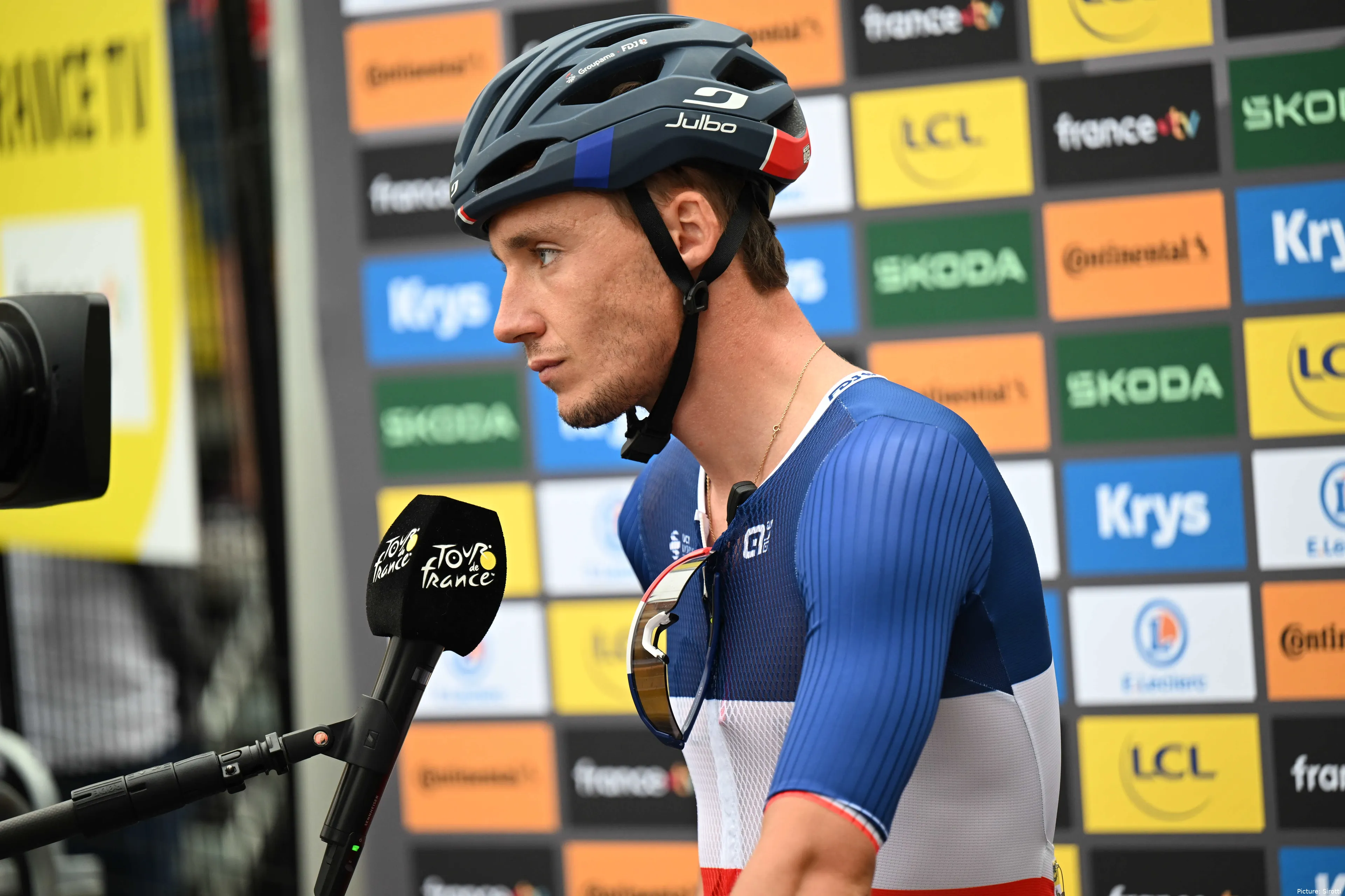 1121789747 64a050d7d3a91