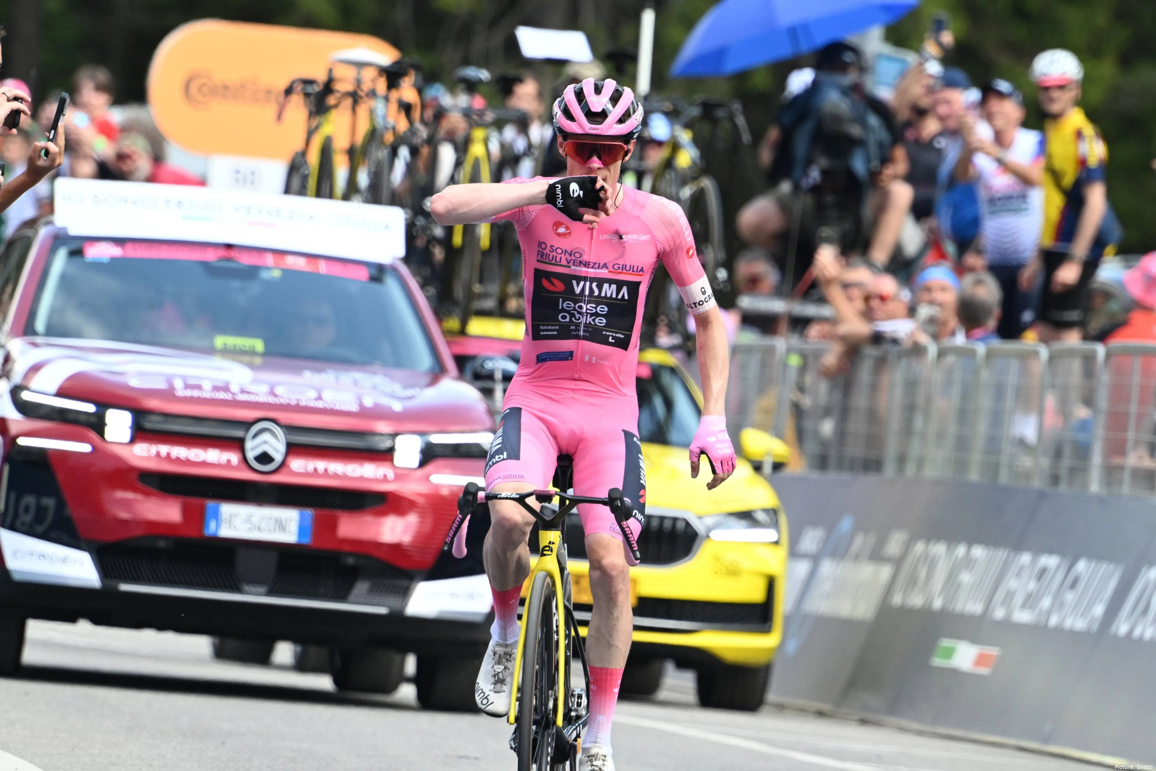Jonas Vingegaard gewinnt Etappe 16