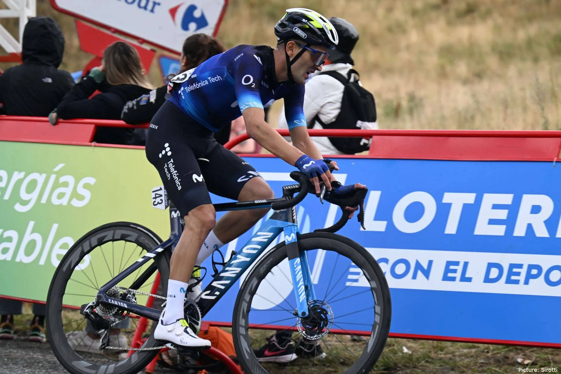 1133355985-64ef1912af3d4