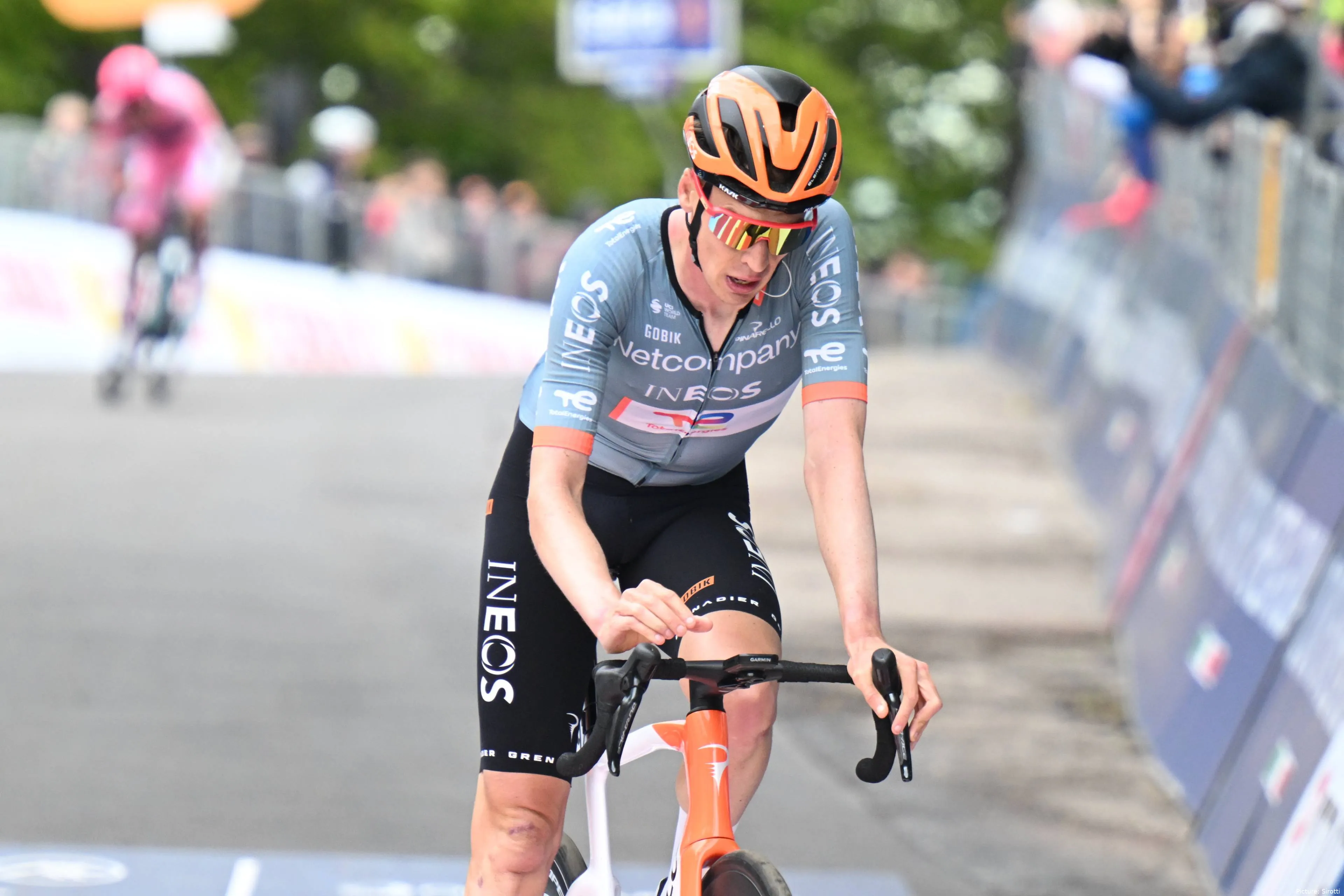 GiroDItalia2026stage9_ThymenArensman