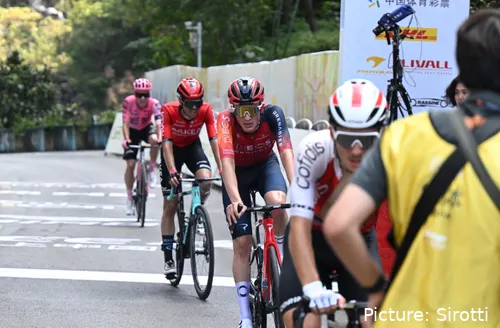 El ex prodigio de INEOS Leo Hayter regresa al pelotón con el equipo de Hincapie