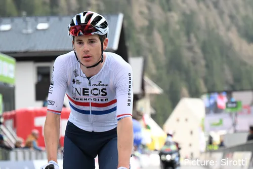 Ben Swift con el maillot de campeón nacional británico en el Tour de los Alpes