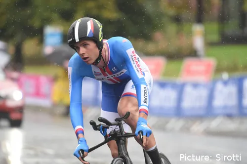 Jakub Otruba renueva con Caja Rural hasta final de 2026.