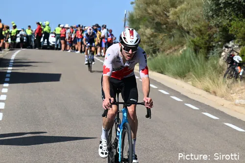 Michael Woods, con el maillot de campeón de Canadá