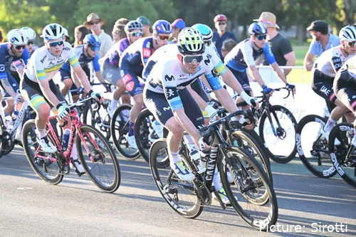 El Movistar Team tiró en un momento importante de la carrera, sin éxito