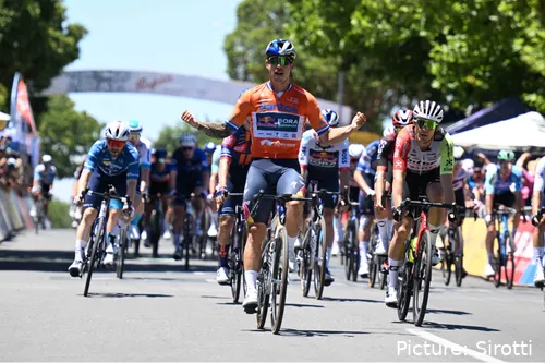 Sam Welsford, nuevo fichaje de INEOS en el mercado ciclista