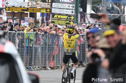 Simon Yates ganará el Giro de Italia 2025