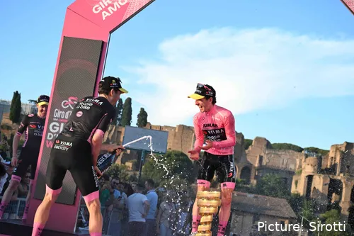 Yates y Van Aert, del Giro al Tour.