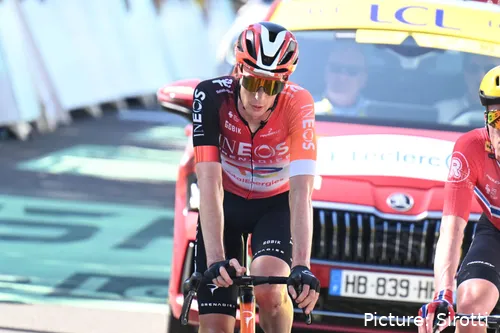 Thymen Arensman se cabreó con INEOS tras la etapa 16 del Tour de Francia