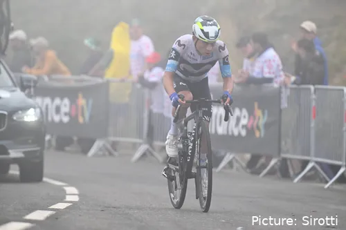 Einer Rubio, en plena acción con Movistar Team.