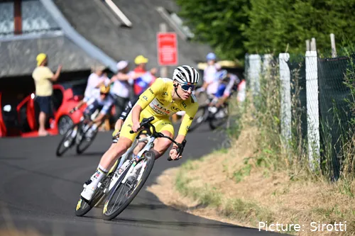 Pogacar tiene encarrilado el Tour antes de los Alpes