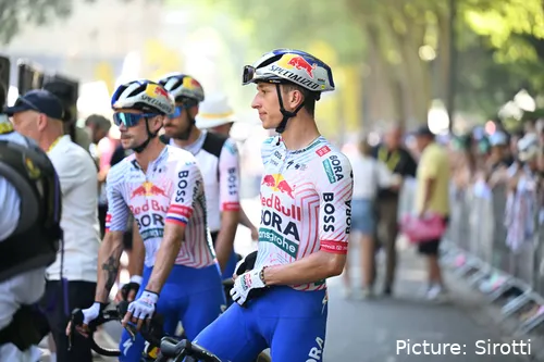 Primoz Roglic y Florian Lipowitz, las caras del Red Bull - BORA - hansgrohe en este Tour de Francia 2025