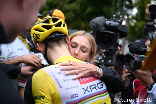 Urska Zigart y Tadej Pogacar son una de las parejas más conocidas del pelotón