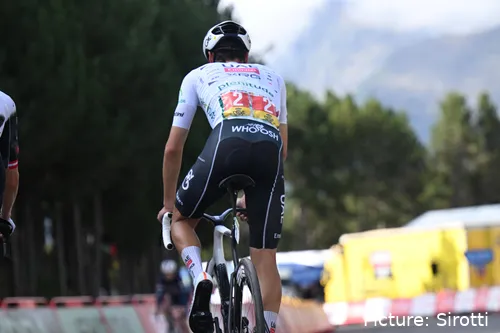 Mal día para Juan Ayuso en la Vuelta a España.&nbsp;