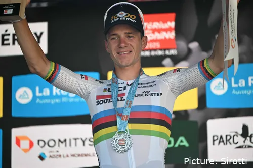 Remco Evenepoel fue campeón del mundo en línea en 2022 y lo ha sido dos veces de contrarreloj