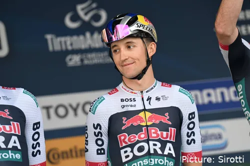 ¿Y si Jai Hindley es el fichaje estelar que necesita Movistar Team?