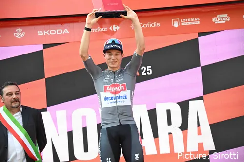 Jasper Philipsen acabó ganando la etapa.&nbsp;