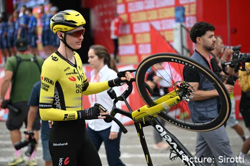 Matteo Jorgenson, ciclista de Visma - Lease a Bike