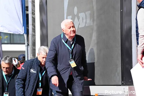Patrick Lefevere pide más seguridad entre los equipos para evitar tantos robos
