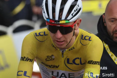 Tadej Pogacar viene de conquistar por cuarta vez el Tour de Francia