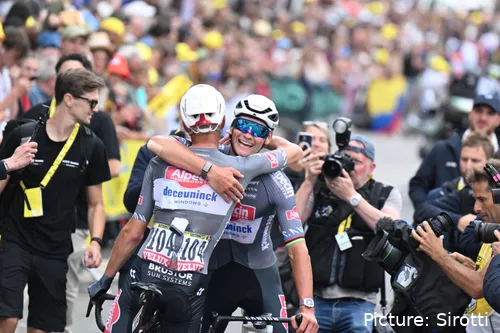 Van der Poel se queda sin un gregario de lujo.