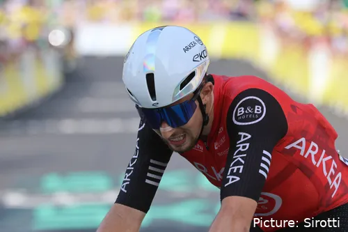 Kevin Vauquelin terminó en el Top 10 de la clasificación general final del Tour de Francia 2025