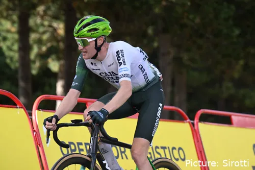 Abel Balderstone, 13º en la general de la Vuelta a España