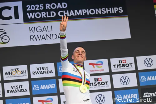 Remco Evenepoel ganó el Mundial Contrarreloj 2025