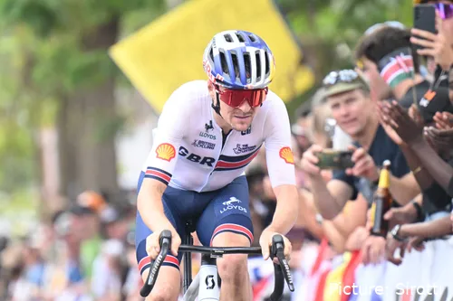 Tom Pidcock fue 6º en el Mundial de Gravel 2025