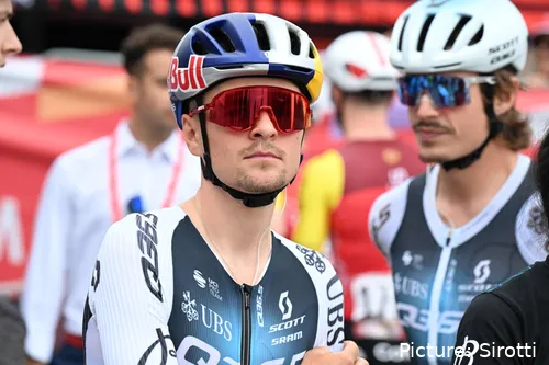 Tom Pidcock, en la temporada 2025 con el Pinarello-Q36.5.