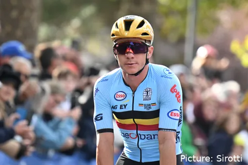 Remco Evenepoel, con la selección de Bélgica en el Mundial