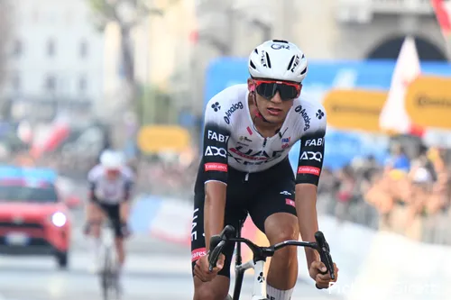 Isaac Del Toro, ganador del UAE Tour 2026